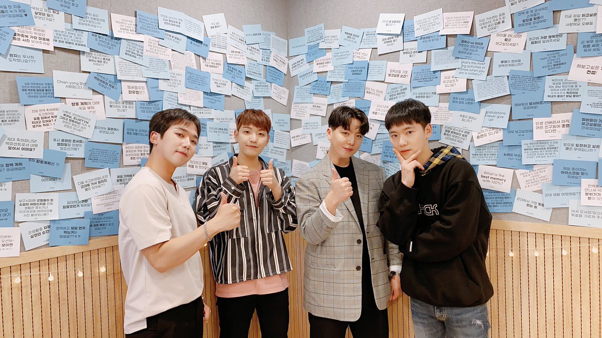 TOP_100PERCENT's tweet photo. Welcome 100%⭐️
오랜만에 다 같이 퍼펙션과 만난 시간💙

#백퍼센트 #100PERCENT https://t.co/ssZ5qgJ1uf