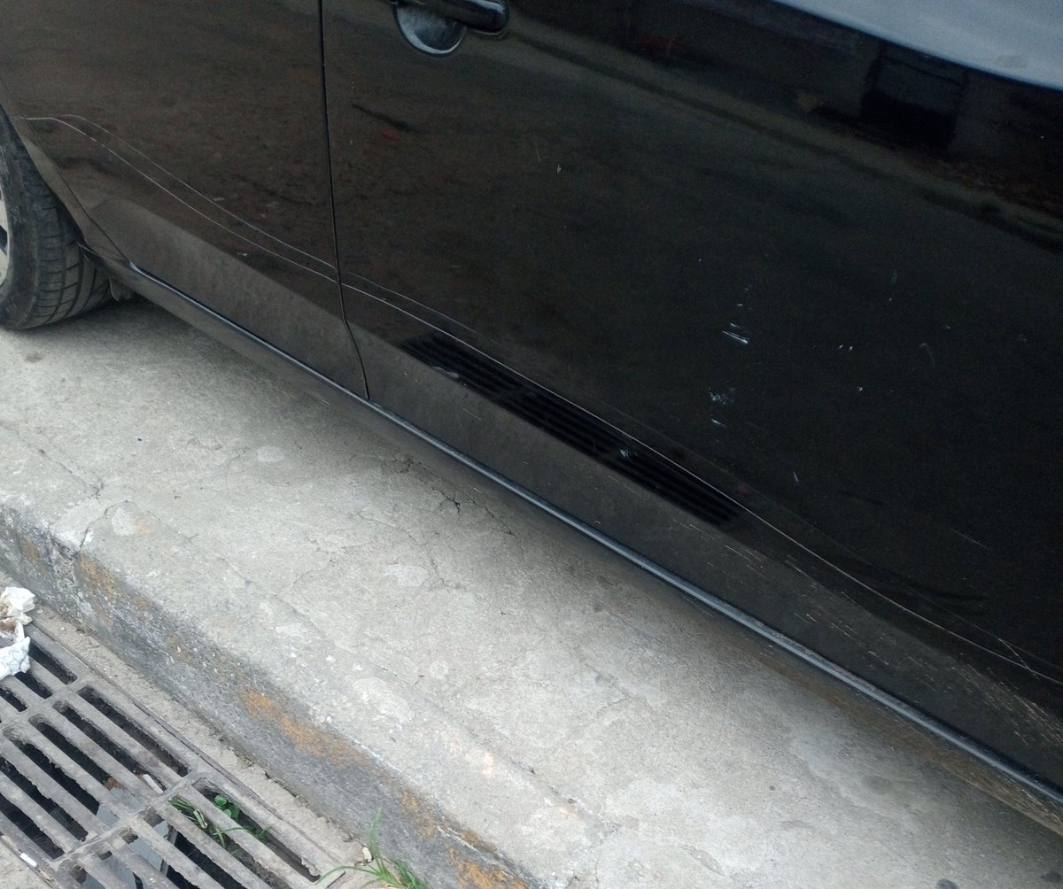 Acho muita sacanagem fazerem isso no meu carro🤬🤬🤬🤬 até porque quem me conhece sabe que não sou de negar ajuda pra ninguém mais infelizmente no mundo que vivemos  a  inveja e ruindade sempre vai existir, só não deixar eu descobrir 🤬🤬🤬🤬🤬