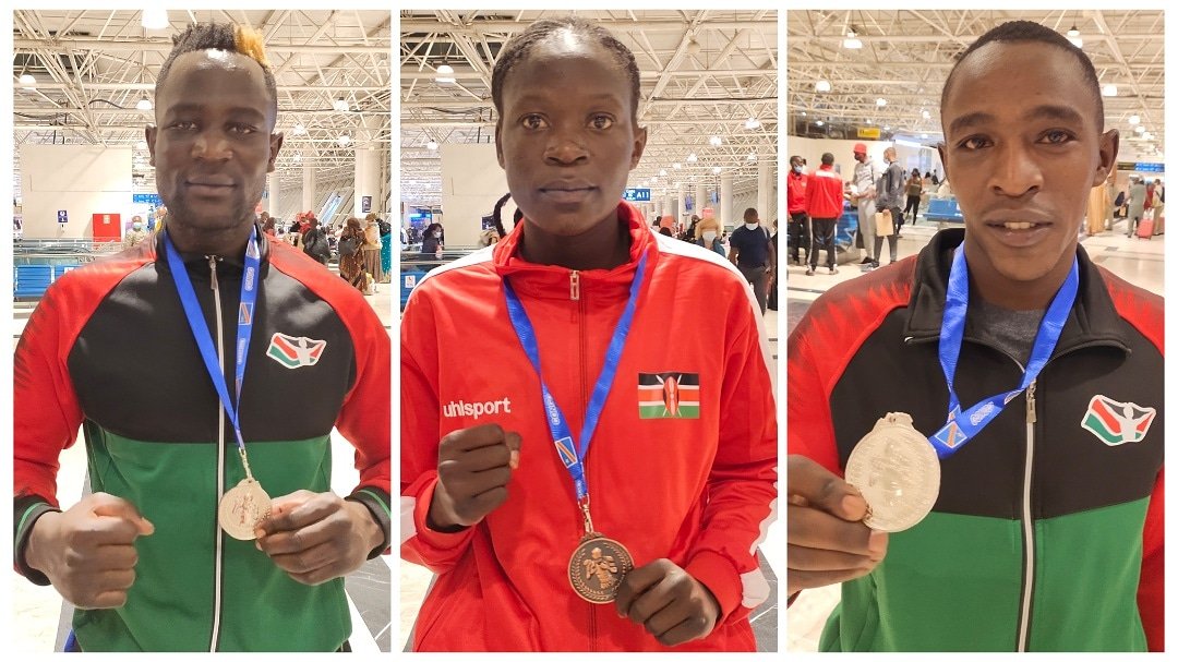 KenyaBoxing's tweet photo. BOXING FUTURE LOOKS GOOD.
HitSquad debutants performed very well in their first National team assignment.
๐ฅJoshua Wasike _ Heavyweight.
๐ฅStacy Ayoma_ Lightweight.
๐ฅDavid Karanja_Flyweight.
#BoxingKenya #TeamKenya https://t.co/BafHqmbrkL