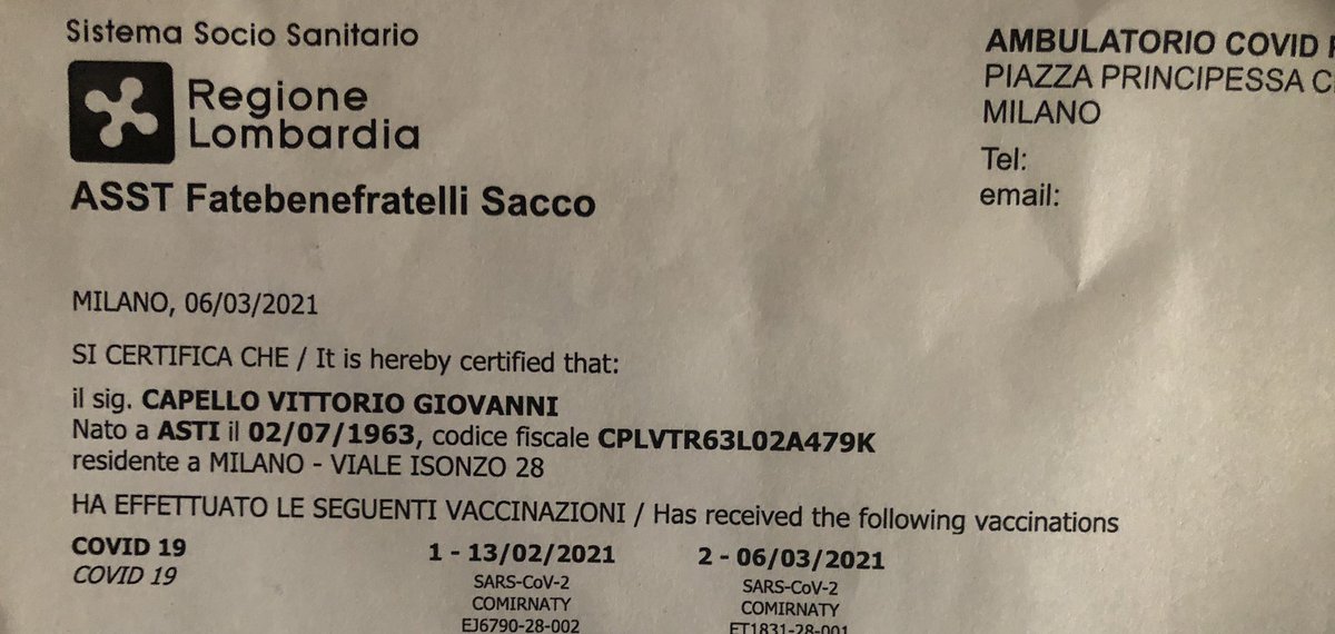 CapelloV's tweet photo. @sergiodis63 @BengalsGianni Ecco qua il no vax e il mio certificato vaccinale.
Seguite, seguite Riccardo Cucchi che blocca chiunque non gli lecchi i piedi ed esprima un commento diverso dal suo buonismo nauseante. E pensare che ne avevo stima... che delusione. https://t.co/5g1OCw7kpu