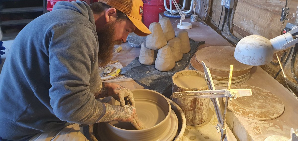 KnightonMill's tweet photo. Ian busy at the potter's wheel today. #handmade #saltglaze #madeinwiltshire #potterymaking https://t.co/4zijXzU2QR