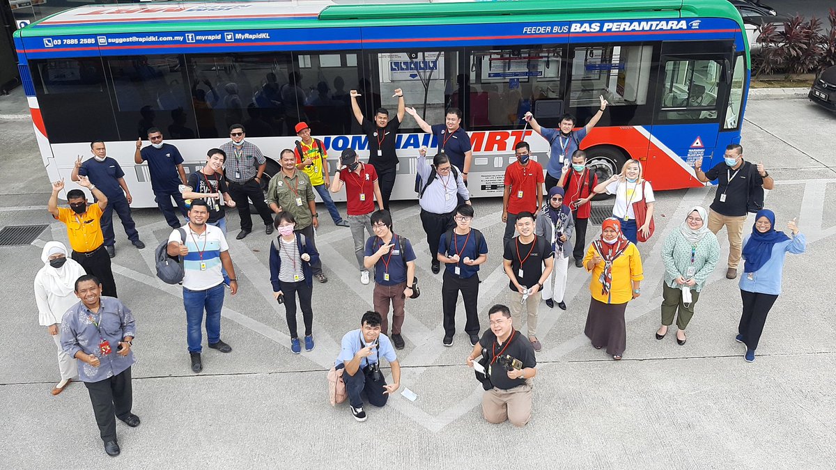 _mlptf's tweet photo. Thank you to @MRTMalaysia @ rapidbus @ rapidrail and @MyRapidKL for the amazing opportunity to visit your #mrt and #feederbus depots!
#educationaltrip #myrapidkl #lawatansambilbelajar #mrtdepoh #mrtdepohvisit #MLPTF #MalaysiaLandPublicTransportFans #RapidRail #jomnaikMRT https://t.co/YFYcSzSjcZ