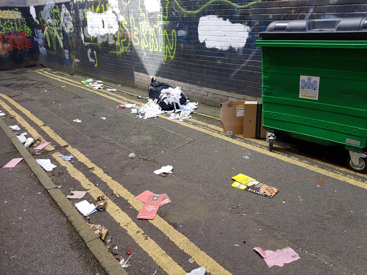 NewcastleBID's tweet photo. All clean again!
This alleyway in NUL was overrun with litter and debris - thanks to Street Scene for clearing it up after we reported it 👍
#cleantown #ditchthedirt #lovenul https://t.co/hHKLk98mts