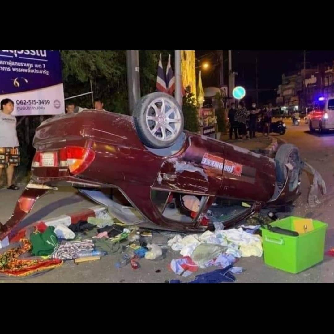 stevekaposi's tweet photo. Wildest &amp; craziest #roadaccidents in #Thailand

https://t.co/AEXOyVZhm1
#Bangkok #SteveKThailand #TACSThailand #ThailandWatch #DiscoverThailand #ThailandNews #Strange #AmazingThailand #baddriving #RoadAccidentsThailand #ThaiCrazyAccidents #ThaiStupidDrivers #ThailandFails #fails https://t.co/kitaPg3ONR