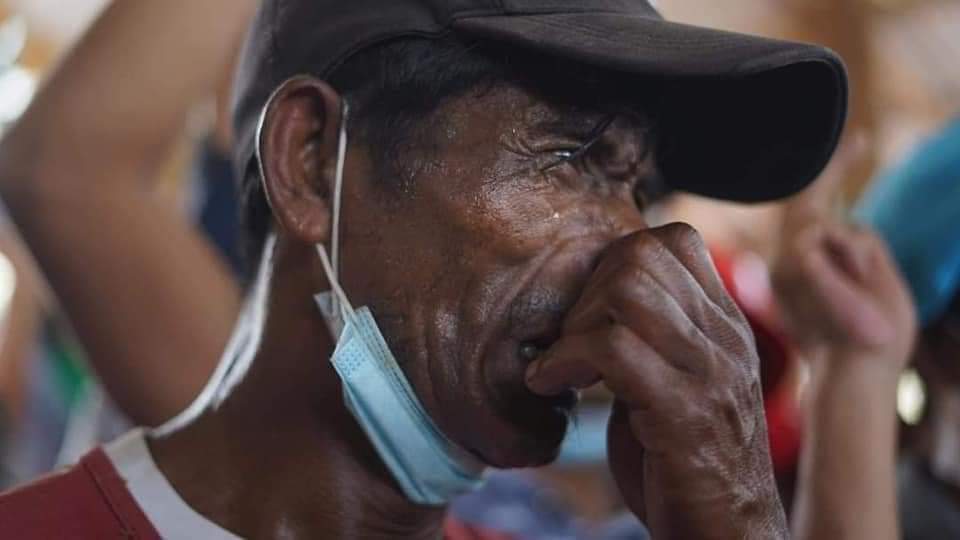 los_sai's tweet photo. Everyone with a heart should be encouraged to look at the end of the picture Let these pictures spread all over the world and help 😞😞😞 How to replace some of the blanks?

#WhatsHappeningInMyanmar https://t.co/36bjslLZgi