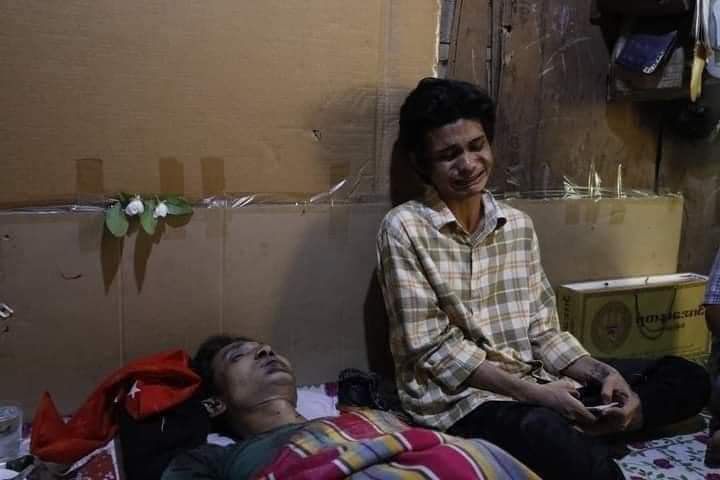 los_sai's tweet photo. Everyone with a heart should be encouraged to look at the end of the picture Let these pictures spread all over the world and help 😞😞😞 How to replace some of the blanks?

#WhatsHappeningInMyanmar https://t.co/36bjslLZgi
