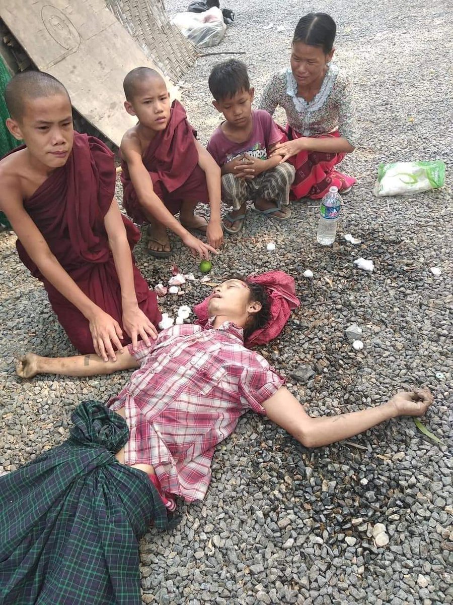 los_sai's tweet photo. Everyone with a heart should be encouraged to look at the end of the picture Let these pictures spread all over the world and help 😞😞😞 How to replace some of the blanks?

#WhatsHappeningInMyanmar https://t.co/36bjslLZgi