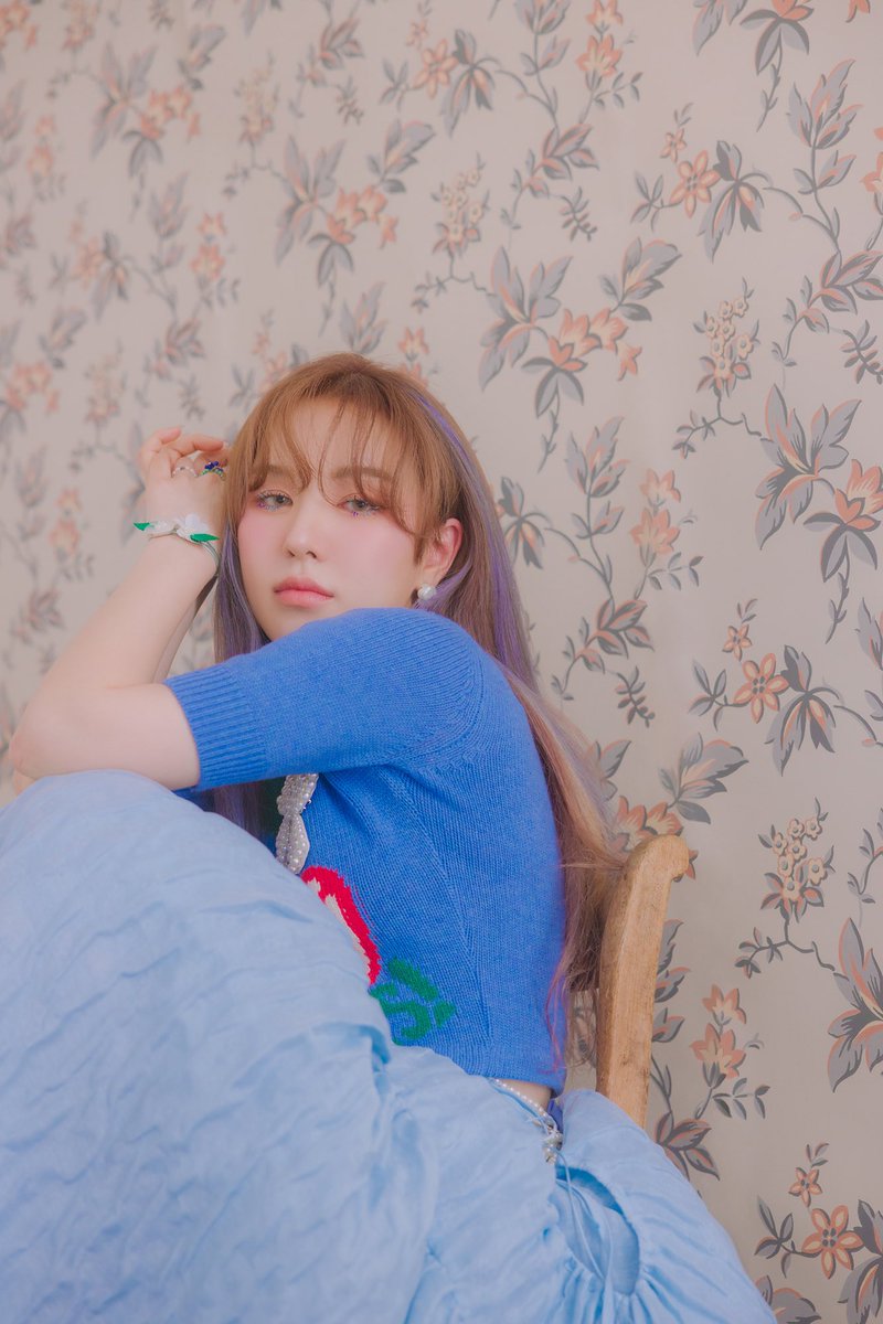 revexquisite's tweet photo. ladies and gentegays, my holy trinity 😌 #onewithnature #naturespring 

WENDY FIRST MINI ALBUM
#LikeWater_D6 #웬디 #RedVelvet 
#레드벨벳 @RVsmtown https://t.co/2Bni6lDPWt