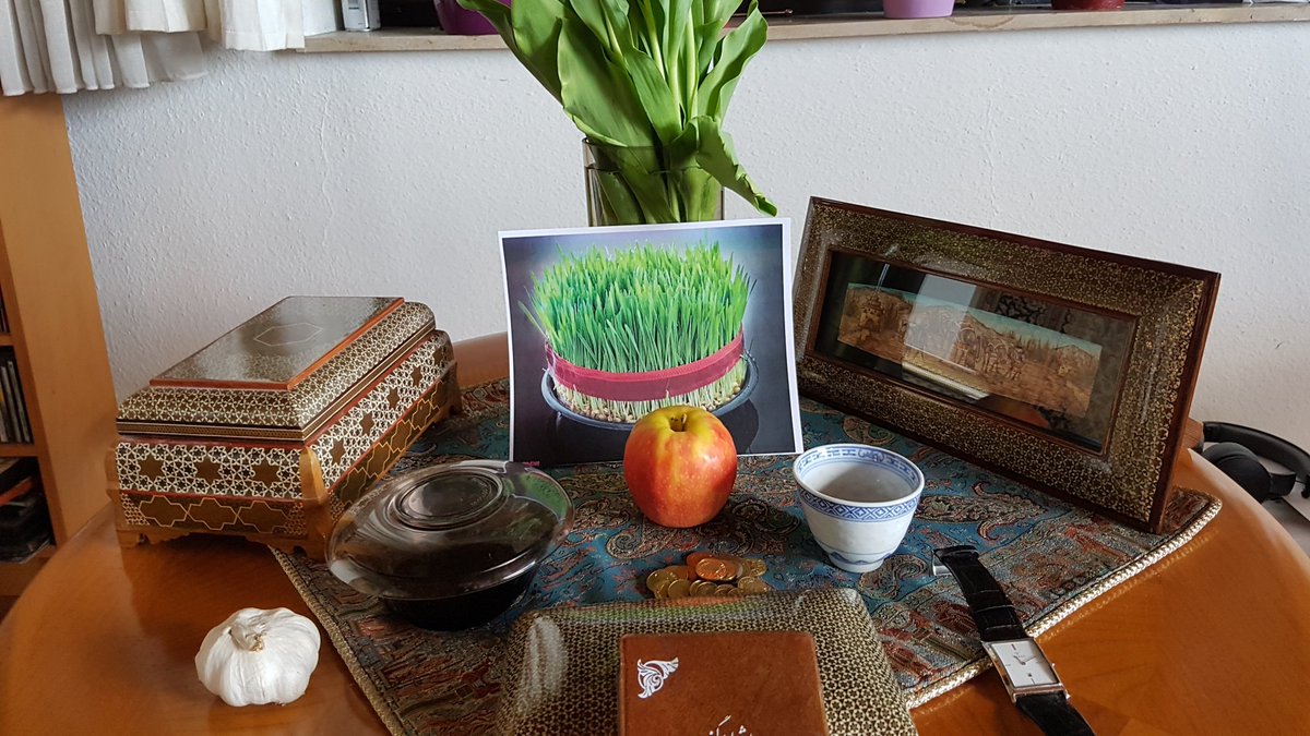PersophonieKuGe's tweet photo. Haft-Sin German style. Cheated with sabze this year.😉 https://t.co/dUnoICFLp5