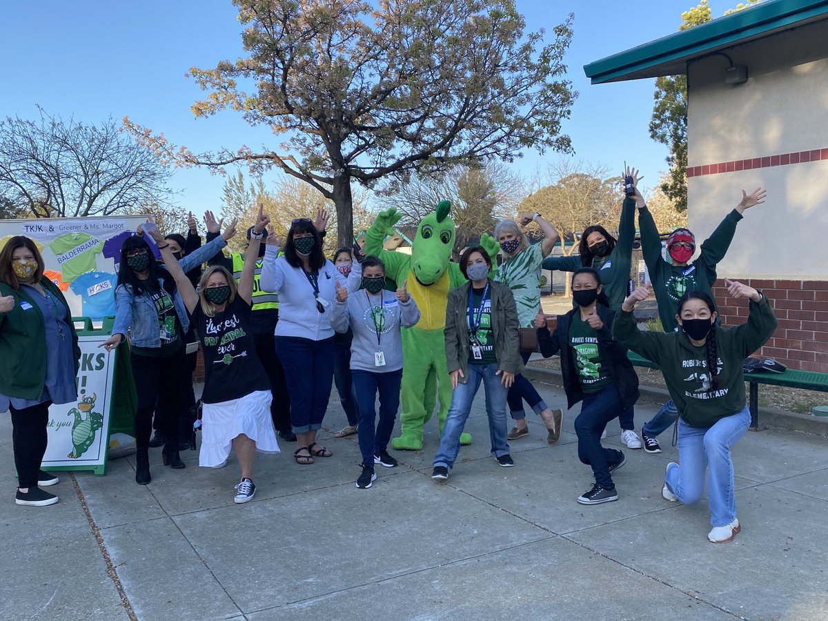 Robert Semple School staff in Benicia Unified School District is so excited to see students today, in person learning starting! Welcome students!