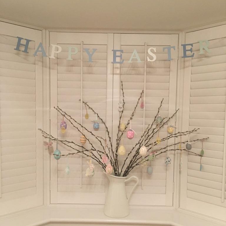 RobPerroneShow's tweet photo. Hang on! What is this story about #EasterTrees being a thing? One listener has sent me this picture .... My team says everyone's got one @uazadnews @jonpblackwell https://t.co/xzjqNOwePI