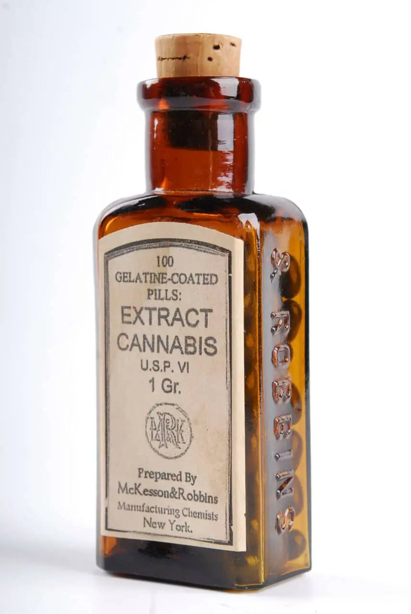 hashmuseum's tweet photo. Explore the hundred years between 1837 and 1937 are known as the Golden Age of Medicinal Cannabis.
#Explore #Medicinal #Cannabis #Marijuana #HashMuseum #Amsterdam #Barcelona
https://t.co/rHTadFMESV https://t.co/rZkXUgs8qG
