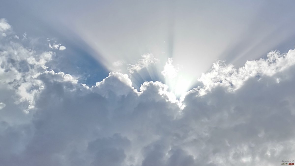 •

﮼اللهم،لا،تدع،لنا،ذنباً،إلا،غفرته ..🤍🍃

#مساء_الخير