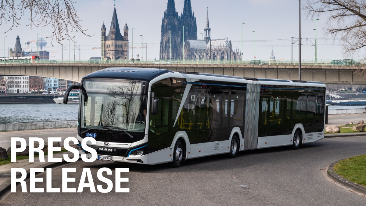 #Premiere for our first #fullyelectric articulated MAN Lion's City 18 E in Cologne. Soon another articulated e-Bus will also show what it is capable of in Barcelona. Find out more here: go.man/RWHKuYA8