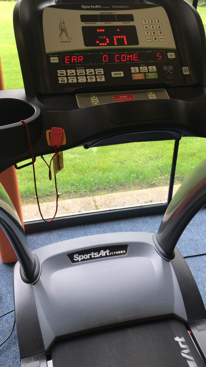 ul_strength's tweet photo. A few teething problems with the new treadmill but eventually done the 1KM time trial in a time of 3:19. Push ups to come 💪. Something for ye guys to work to 🏃‍♂️ #Easterfit https://t.co/NiVl6jQM5Z