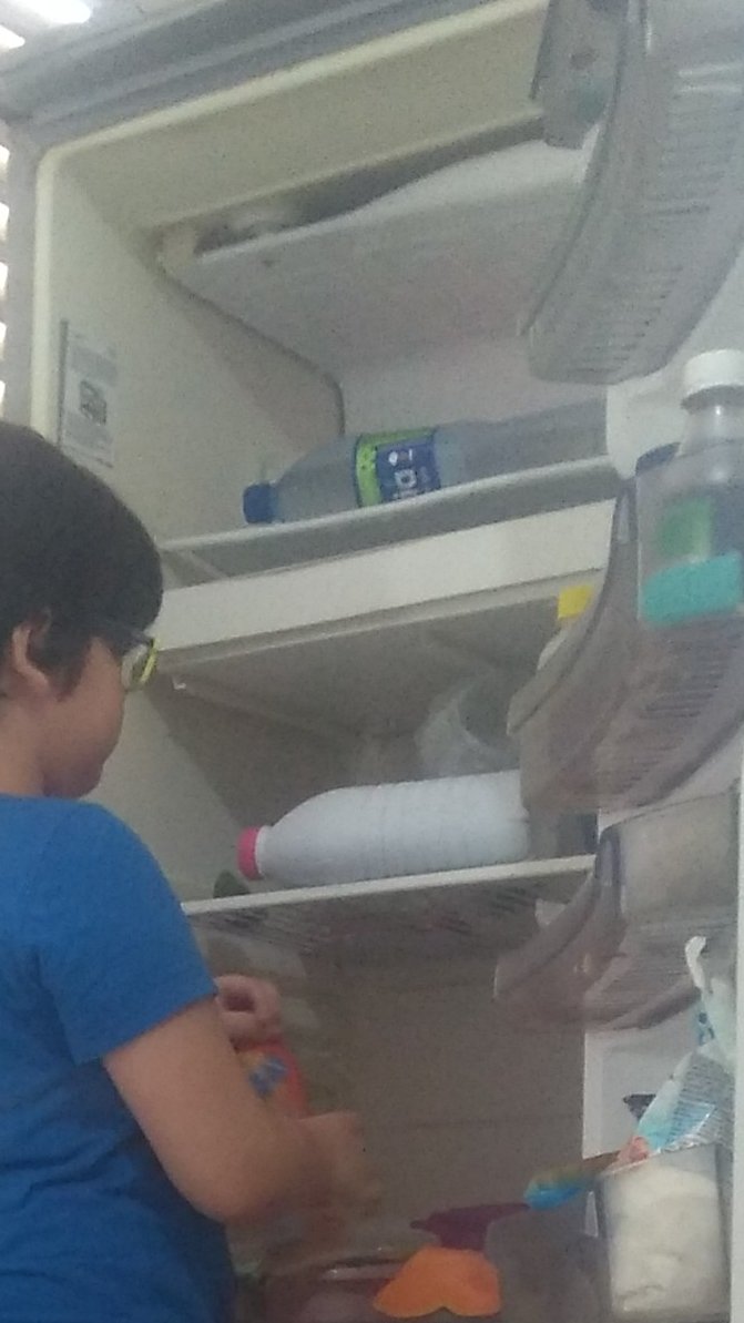 n3rd4bus4d4's tweet photo. @dennisdj Com muita tristeza venho pedir ajuda, será que alguém poderia fazer qualquer doação pra gente? Qualquer valor é válido não precisa ser muito se der pra comprar o leite já é uma grande ajuda, estamos passando pelo  pior e estou doente.
Meu pix bfac371e-55d5-4851-aa6b-c1962cf9c40e https://t.co/1fZ5FbvZwH