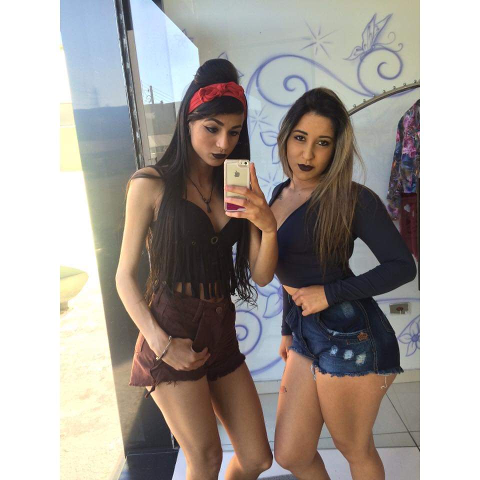 LauraSm45051124's tweet photo. Last day party with my bae !!!!
#fashion #party #madonna #OldTownRoad #Noshe #outings #Elmo #Wuhan #Antifa #Evergreen #Mar29coup #Vaccinepassports #partydressup #style #makeup #BestFriends #bae #outfits #glossy #lipgloss #mondayvides https://t.co/zyot5kxPXv