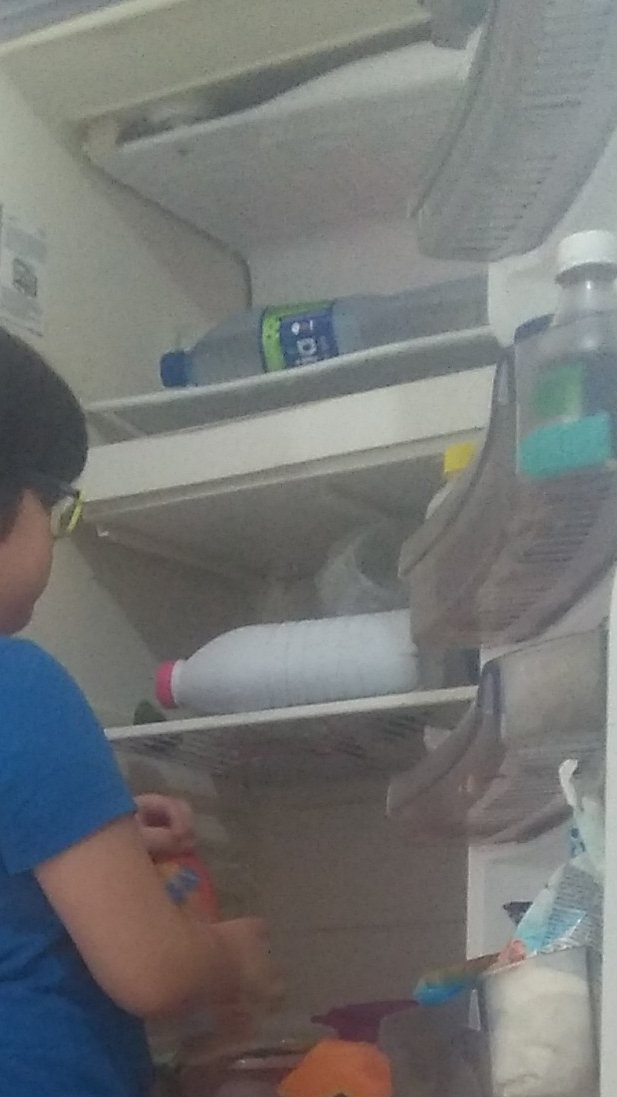 n3rd4bus4d4's tweet photo. @BobjeffHD Com muita tristeza venho pedir ajuda, será que alguém poderia fazer qualquer doação pra gente? Qualquer valor é válido não precisa ser muito se der pra comprar o leite já é uma grande ajuda, estamos passando pelo  pior e estou doente.
Meu pix bfac371e-55d5-4851-aa6b-c1962cf9c40e https://t.co/vZwffy20xl