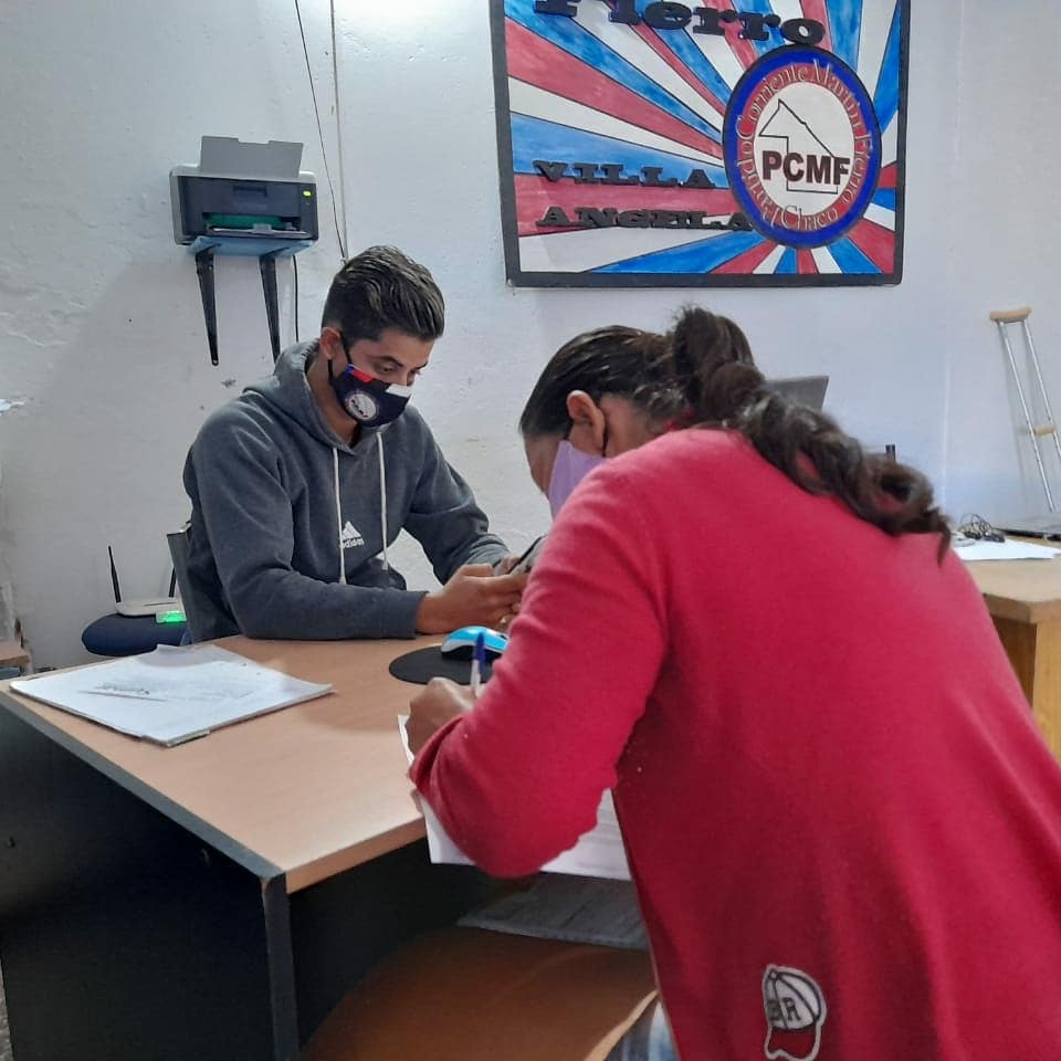 MartinFierroVA's tweet photo. Bajo el reciente aumento de casos de Covid en nuestra Ciudad, se adoptaron nuevas medidas para la atención al público en nuestra Sede con el objetivo de seguir brindando nuestros servicios pero asumiendo los recaudos necesarios que la situación amerita.

Seamos responsables👏🏻✌🏻 https://t.co/X21Wb6xs2y