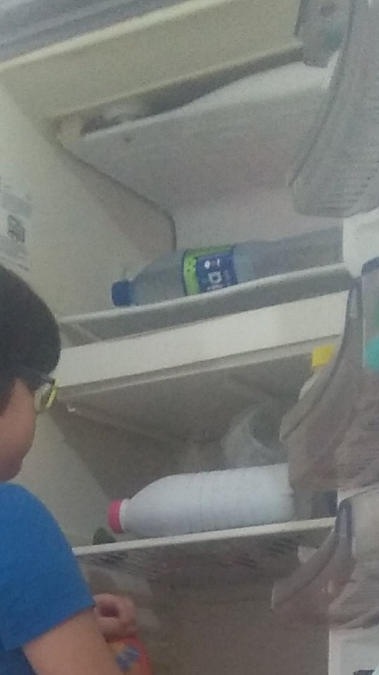 n3rd4bus4d4's tweet photo. @fanta_br Com muita tristeza venho pedir ajuda, será que alguém poderia fazer qualquer doação pra gente? Qualquer valor é válido não precisa ser muito se der pra comprar o leite já é uma grande ajuda, estamos passando pelo  pior e estou doente.
Meu pix bfac371e-55d5-4851-aa6b-c1962cf9c40e https://t.co/TAoUtN6r68