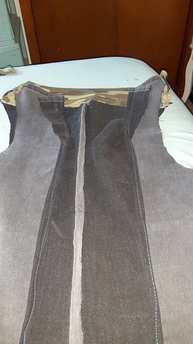 sweetcube34's tweet photo. A vest that I'm makeing for me https://t.co/7aBI2hic1I