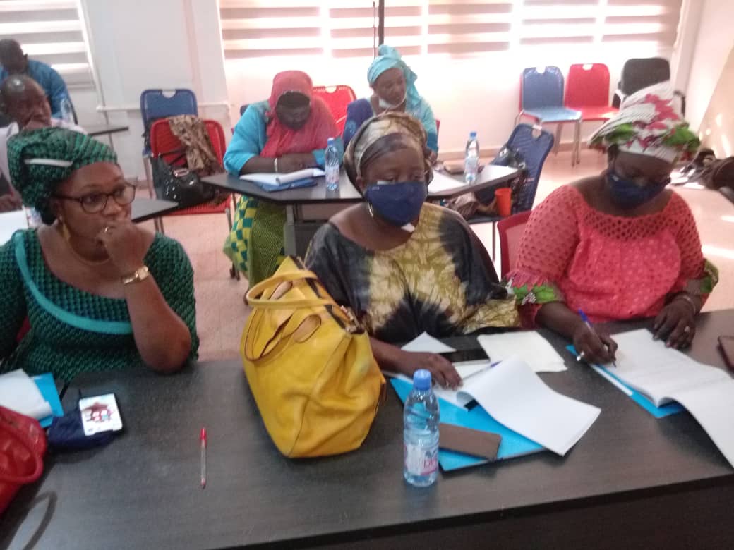 MaliSnec's tweet photo. Les syndicats au niveau du secteur de l'éducation se sont regroupées dans un espace de dialogue social et l'unité d'action sociale.
#syndicats #education #debats #synergie https://t.co/1KWamqooZA