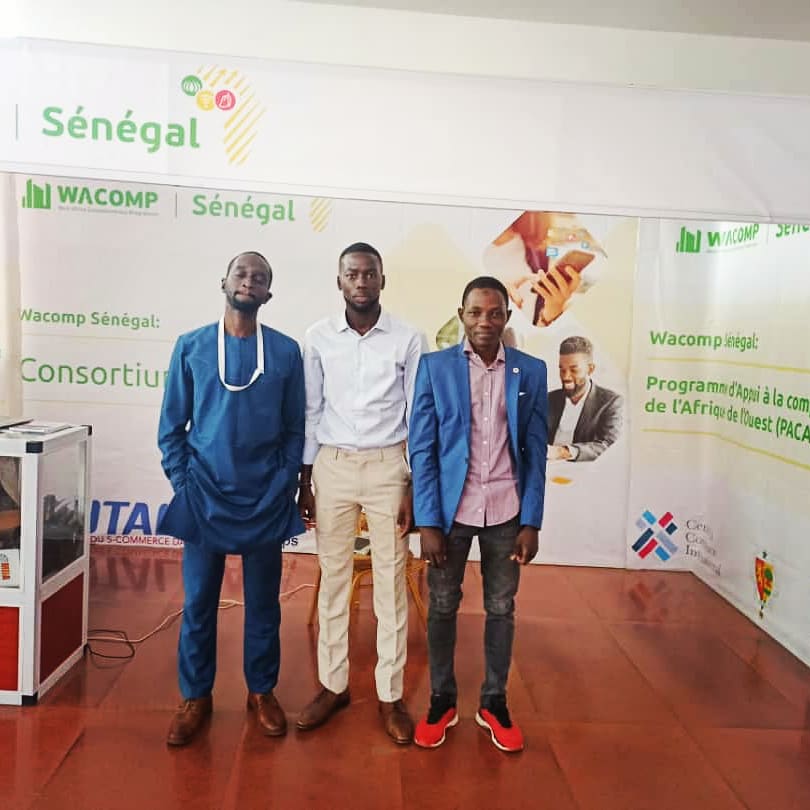 kanediallokane's tweet photo. 🎯 Un moment de fraternité et de partage d'expérience 💖😊
📍C'est l'Afrique qui gagne 🇸🇳✊
#entrepreneuriat #startup #event #afrique #mali #senegal #entrepreneurs #empowerment #young #africa #malidigital #technology #solutions #dakar #bamako #coworking #collaboration #change https://t.co/JjSOL4uGXo
