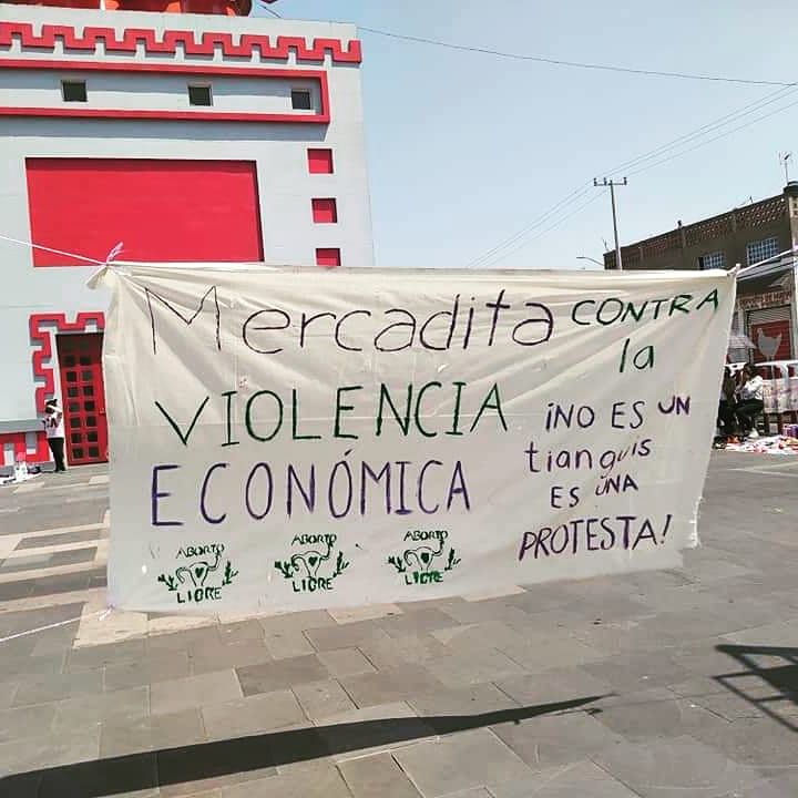 VivasNeza's tweet photo. Mercadita Feminista en contra de la violencia, organizada por mujeres organizada de la comunidad
Mercadita autónoma, apartidista, fortaleciendo los lazos de apoyo entre mujeres productoras, comerciantes, artesanas, revendedoras ante la crisis económica 

#VivasYLibresNosQueremos https://t.co/RRCTFA10ia