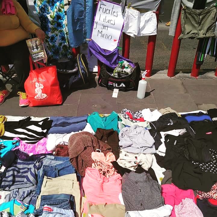 VivasNeza's tweet photo. Mercadita Feminista en contra de la violencia, organizada por mujeres organizada de la comunidad
Mercadita autónoma, apartidista, fortaleciendo los lazos de apoyo entre mujeres productoras, comerciantes, artesanas, revendedoras ante la crisis económica 

#VivasYLibresNosQueremos https://t.co/RRCTFA10ia