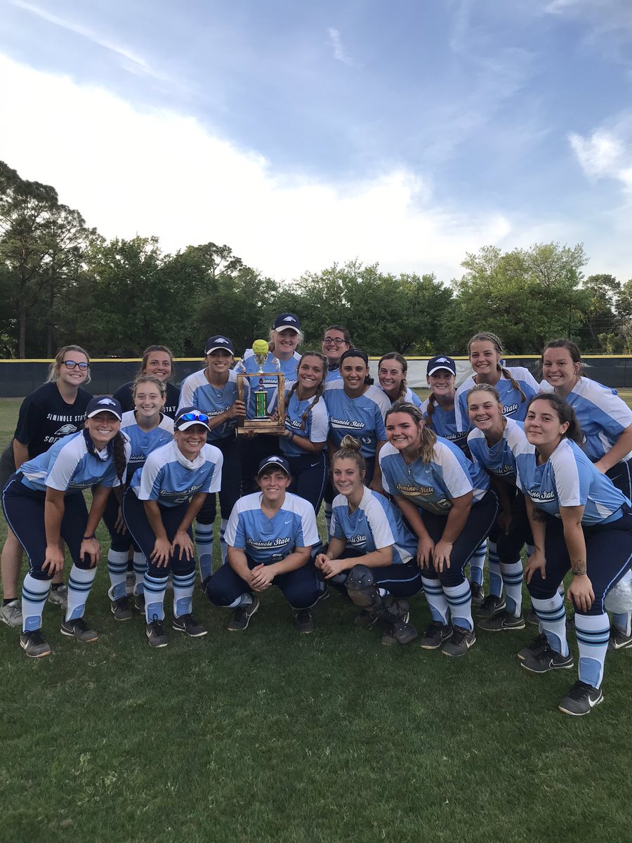 SeminoleStateSB's tweet image. Raiders keep the “Miller Cup” another day, as they won the most innings in the DH against LSSC on Sunday!
#sorryJay  @buildingRaiders