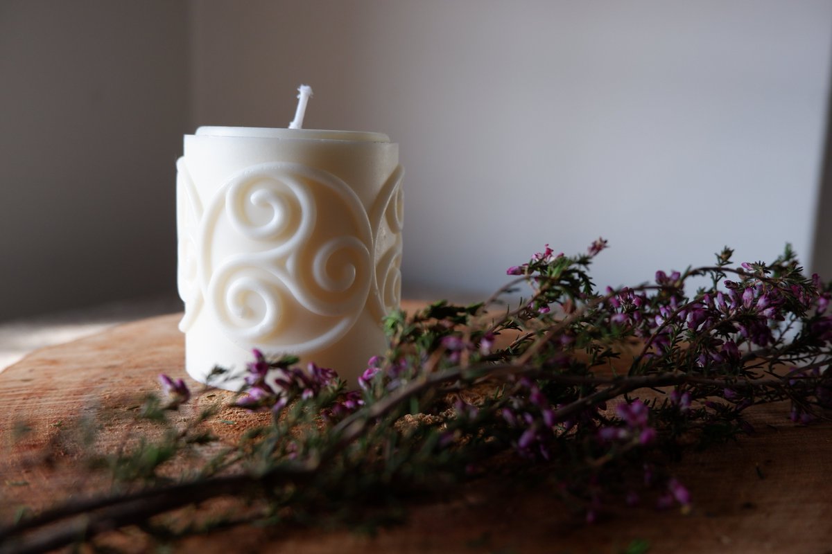 PedraFormosa's tweet photo. Rosehip and Bergamot - Soy Candle
https://t.co/efBcy58JJn
#triskel #handmade #rosehip #celtic https://t.co/zh88hjJoSo