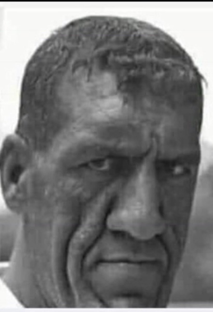zozo19868's tweet photo. @o1mQyrOWOzWq1cR @fareed8u8uu هاذا جبار بشحمة ولحمة😂🤣😂🤣 https://t.co/HC6UY9zcsR