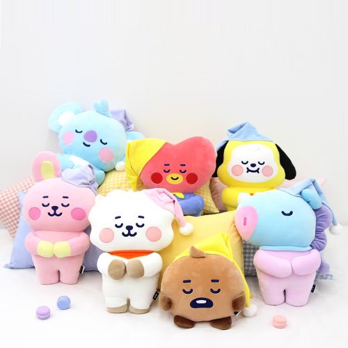 amicasa__'s tweet photo. INA GO 🇮🇩
Open PO
BT21 x Nara Home Deco Dream Hug Sleeping Cushion (55 cm)

IDR 750.000
(DP: 500rb)

☑️ Harga include EMS &amp; Tax
☑️ Shopee by request
✈️ ETA 2-4 minggu
🚛 Bekasi

untuk order bisa DM atau klik link di bio ♡ https://t.co/wpzGsuDDTL