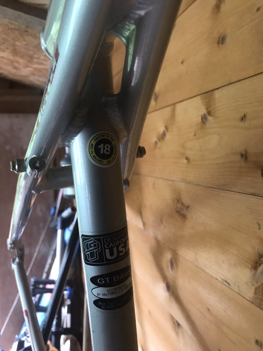 Absolutemtb1's tweet image. I have an 18” GT aggressor frame for sale. Fits 26” wheels. In immaculate condition, it’s been ridden about 5 times! Seatpost, saddle &amp;amp; headset included. £60.