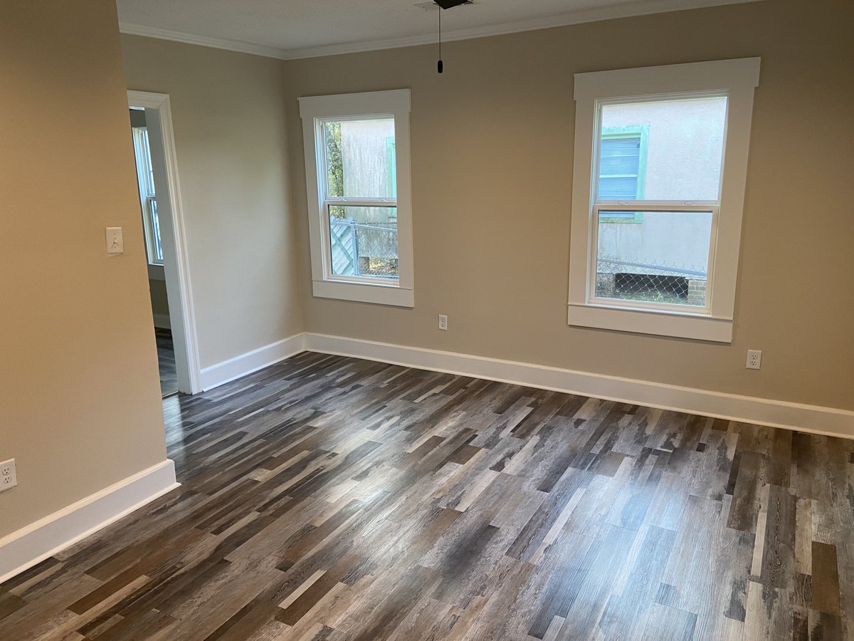 RegalCrowns's tweet photo. Let US transform Your House into YOUR CASTLE🏰 Regal Crowns Group: ⚜️Regal Crowns Properties ⚜️ Regal Crowns Renovations⚜️Visit US @ https://t.co/2cjaXkmIFr ⚜️ https://t.co/rHEf7ozMa1