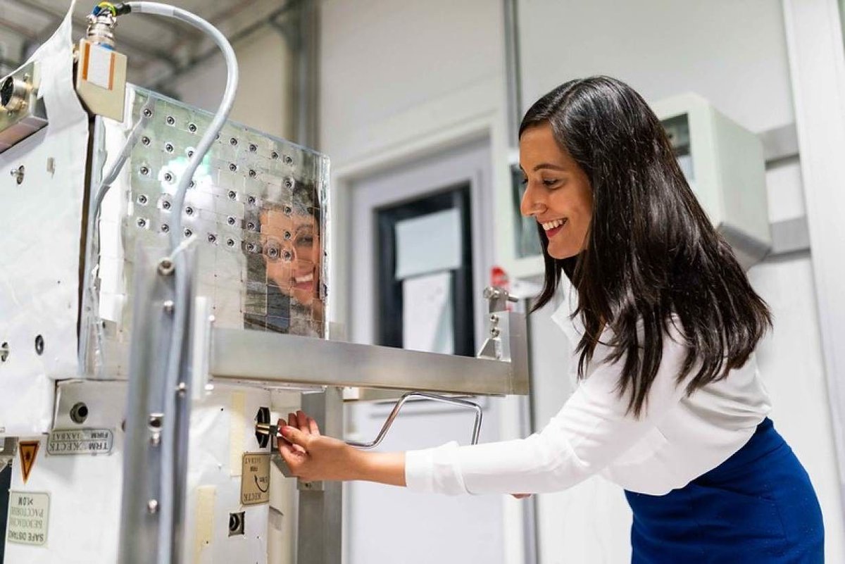 wef's tweet photo. These @NASA female scientists are inspiring girls all over the planet https://t.co/aF60q7i2hp #WomenInScience #SpaceExploration https://t.co/KF3uf3U1e5