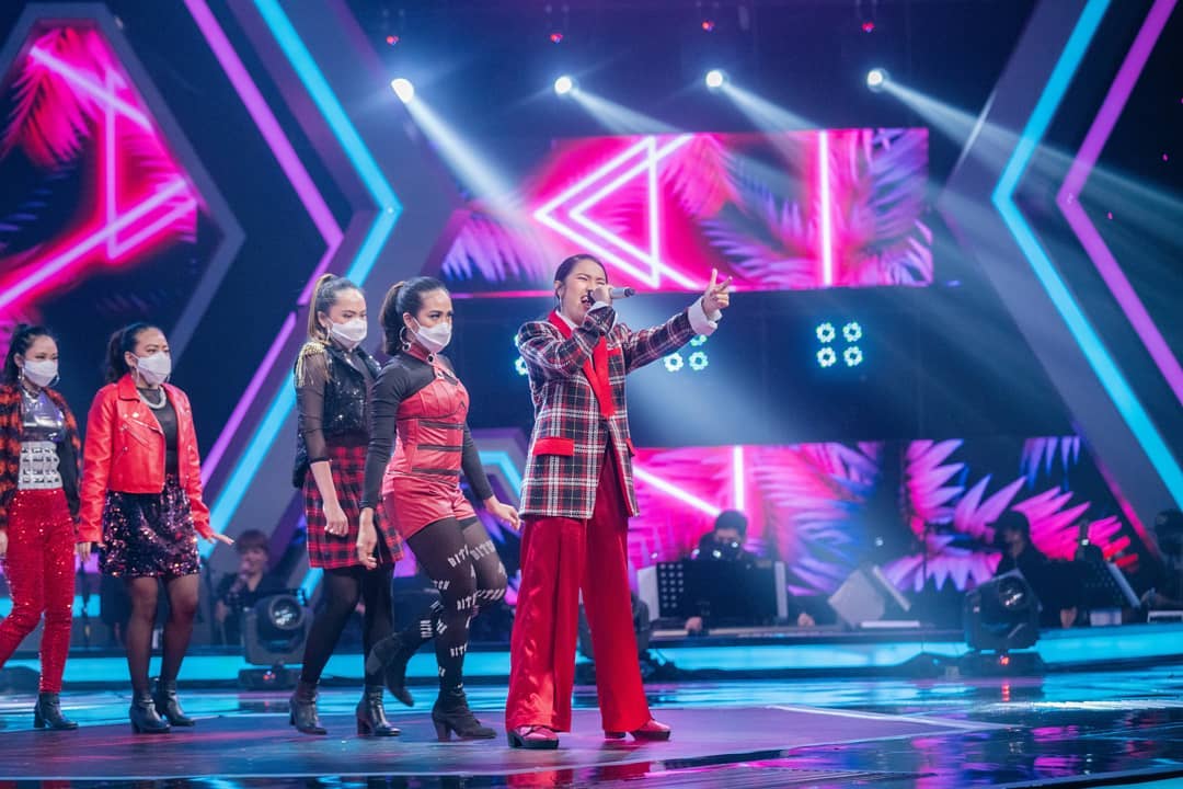 BritneysquadMj1's tweet photo. Penampilan BRITNEY KIMBERLY di The voice kids Indonesia season4 🌻 menyanyikan lagu NEW RULES-DUA LIPA bye:BRITNEY KIMBERLY,membuat Coach Marcell Kagum✨❤️
#britneykimberly #britneysquad_official #thevoicekidsindonesia #teammarcell #NewRules #liveround2
#FYPTwitter #fypシ https://t.co/HGiL8EoUxj