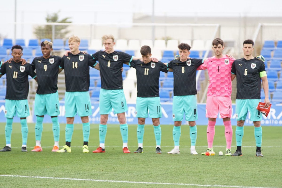 PinatarArena tweet picture