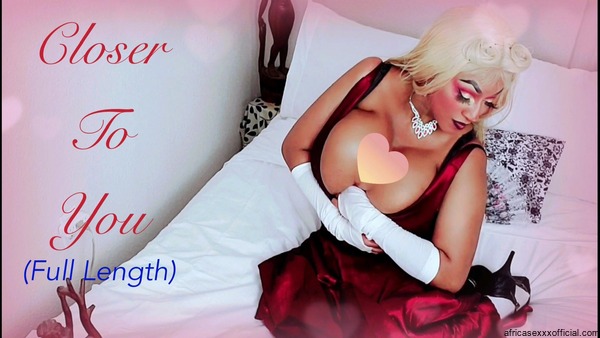 My new video is really hot! Check it out!  https://t.co/C8mSgSTf0r https://t.co/ZhdseZj1OP