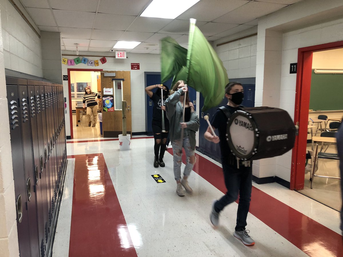 SylvesterLous's tweet photo. The Mighty Patriot and the famous Patriot Drum Line welcomed back our kids to the first full week of instruction🇺🇸😀 https://t.co/Bp7vIjQA2W
