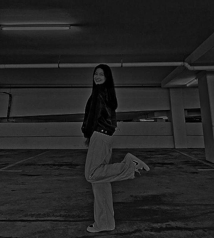 Aurel Vellyncia tweet media