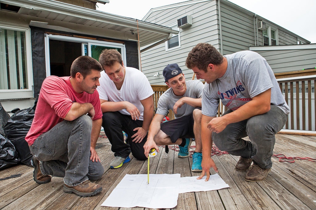 JustinFalb's tweet image. When Friends Buy a Home Together ...nytimes.com/2016/07/31/rea…?