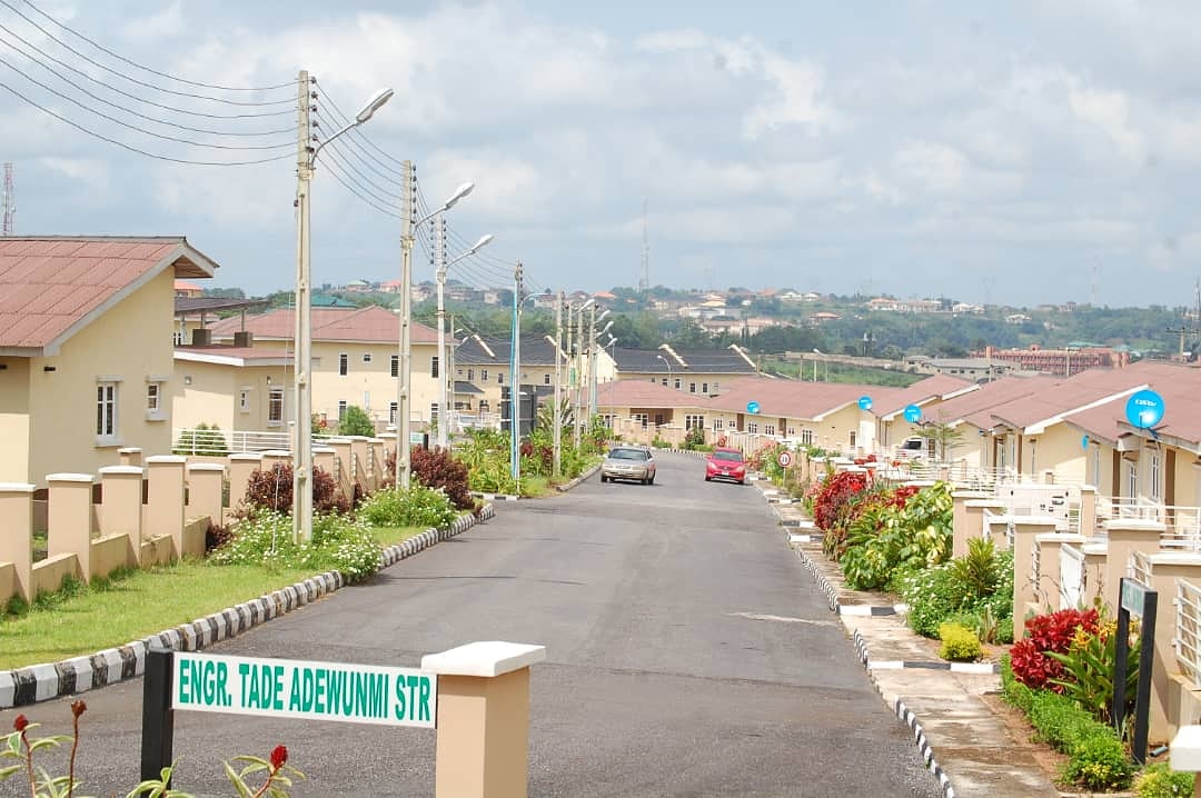 OGStateHousing's tweet photo. We are committed to providing affordable houses to mitigate housing deficiency and help Ogun Citizenry become owners of thier homes.

Our constructions are handled and supervised by certified personnel with a brillaint touch of professionalism.

For more, please call 08172027772 https://t.co/PUyPO1zdh6