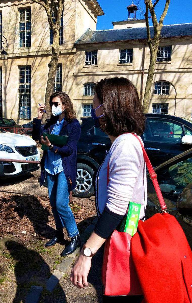 Grace à <a href="/PartiCitaE/">PartiCitaE</a> et #EcorcAir, nous participons à la mesure de la #pollution de l’air dans notre ville en récoltant l’écorce des platanes

Nous pouvons agir en bas de chez nous pour un meilleur environnement! 

Heureuse d’avoir initié ce projet à #Versailles avec <a href="/EVVA_Projets/">Ensemble Vivons Versailles - Association</a>