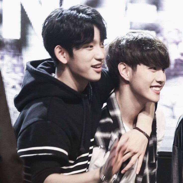 Markjin is so underrated; Here's a beautiful Markjin Thread ---  #GOT7  @GOT7Official  #갓세븐  #MarkTuan  #Jinyoung  #Markjin