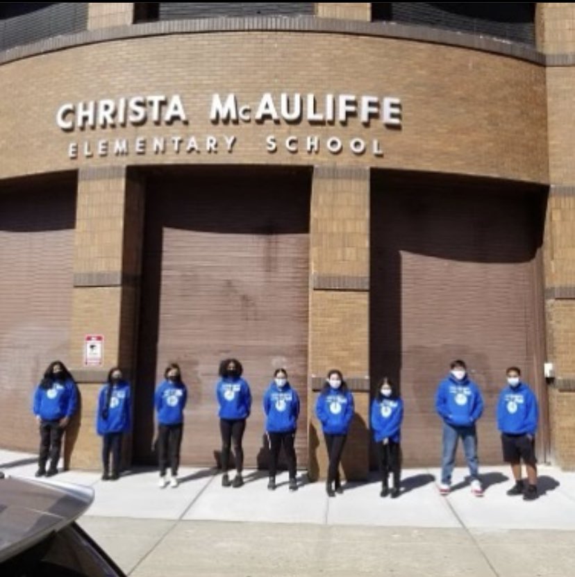 Michael (H2YOone) and Juan (H2YOtwo) made it onto the STEAM Expeditions All Stars List! This was a group picture of the participants who made it onto the All Stars List. Congrats to them!