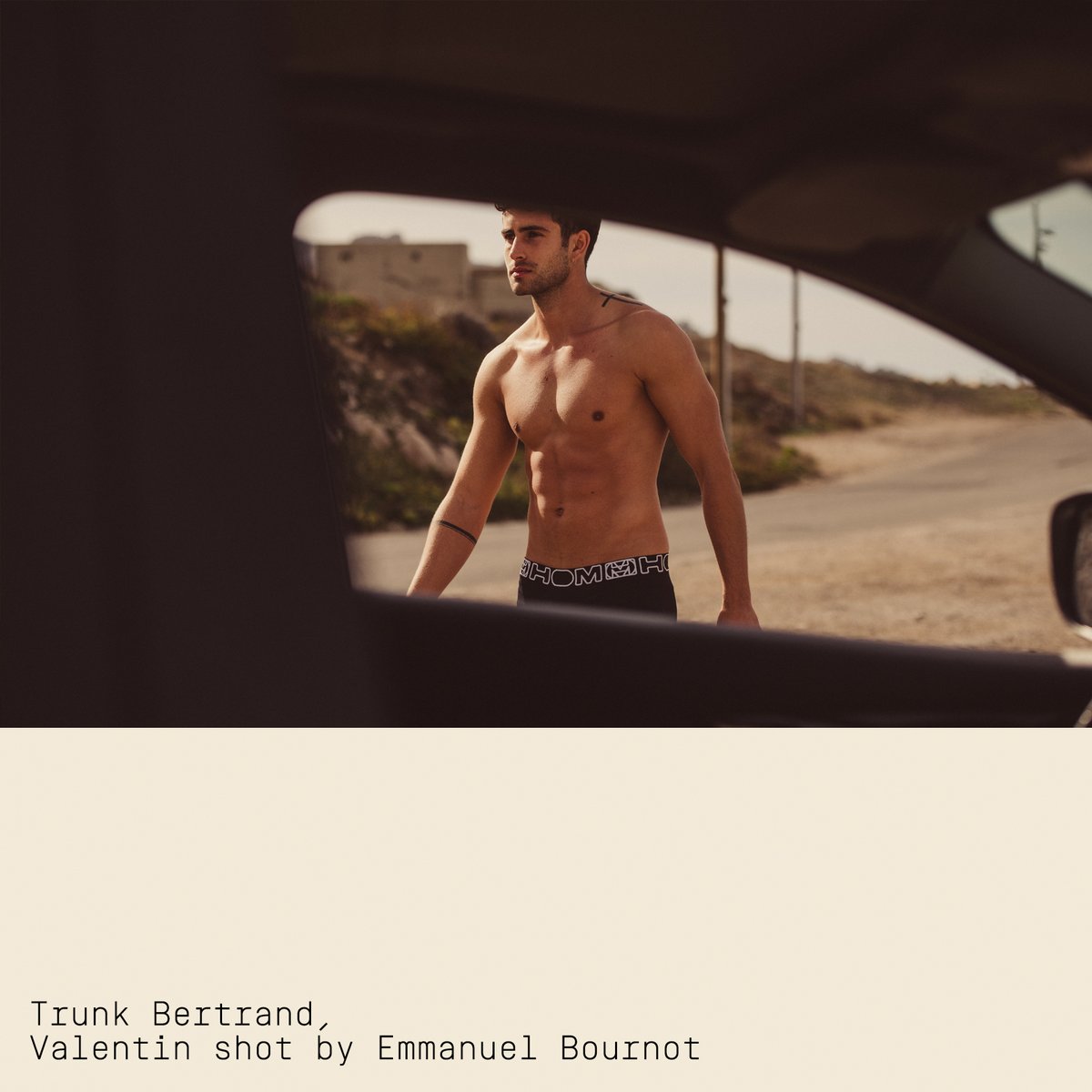 We can't wait to show you the new collection... so have a sneak peek at our new pictures!
HOM SS21 - Photography : Emmanuel Bournot - Model Valentin Soares
swll.to/eF43I6