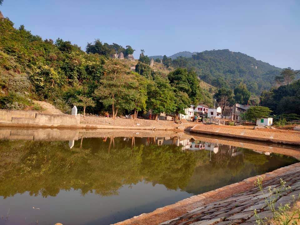 DebarajaPradhan's tweet photo. Natural Beauty of  Maa Bankeswari Temple, Digapahandi Block, Ganjam.
@Ganjam_Admin 
@Vijaykulange 
@sidd_swain 
@datta_ias 
@DRDAGanjam 
@CMO_Odisha 
@whatshotodisha 
@odisha_tourism https://t.co/5x7bTnwIvx