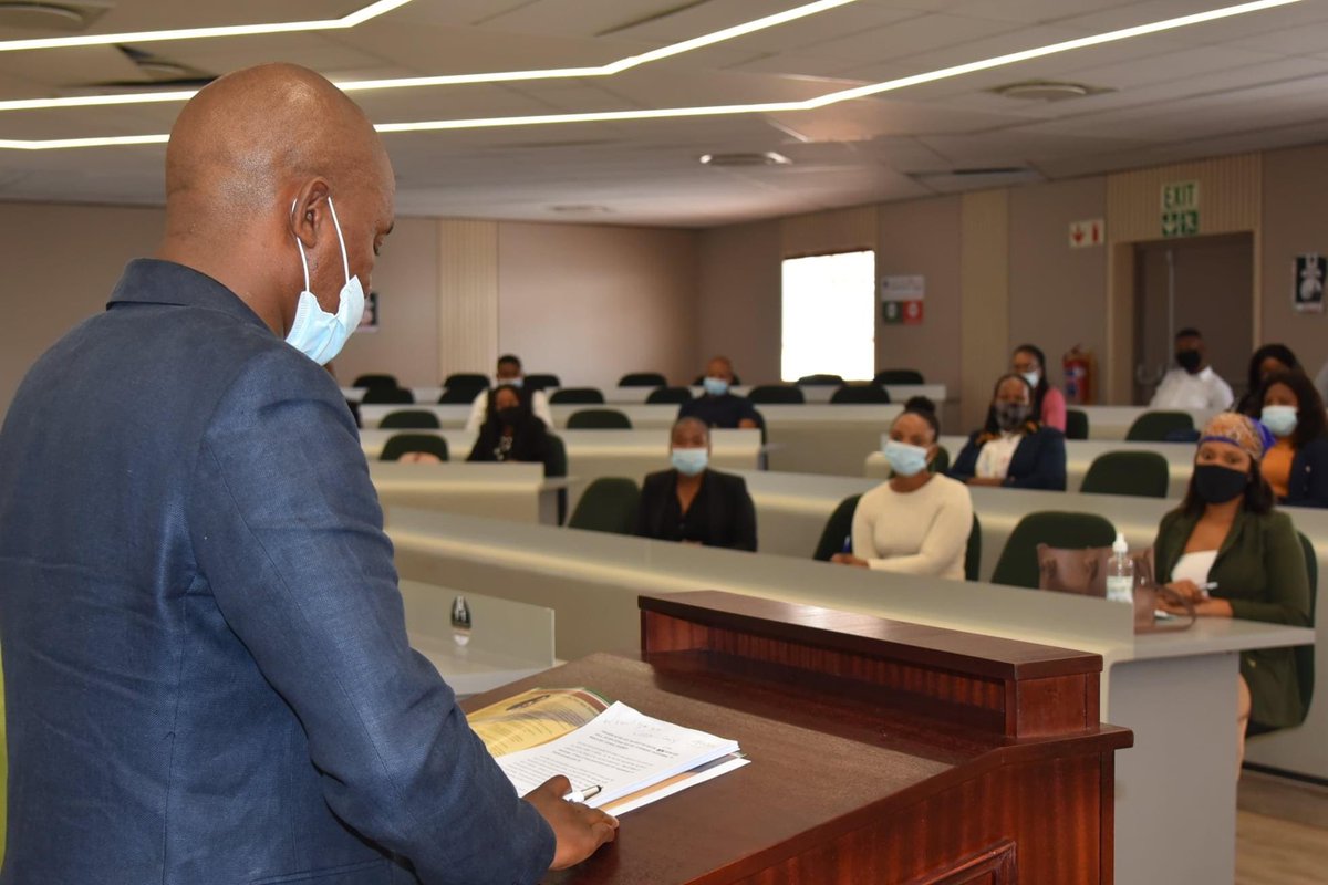 ChrisHaniDM's tweet photo. Executive Mayor, Cllr @WongamaGela, welcoming new interns at the Council Chambers. The 2-year-programme will bridge the gap between academic studying and competent performance in the workplace by offering a structured internship opportunity to students and unemployed youth
#chdm https://t.co/J7bwkbn9Wp