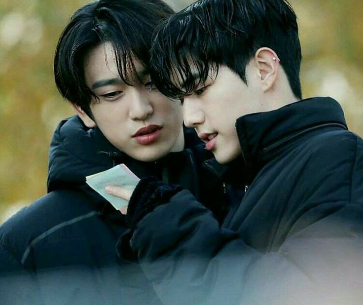 Markjin is so underrated; Here's a beautiful Markjin Thread ---  #GOT7  @GOT7Official  #갓세븐  #MarkTuan  #Jinyoung  #Markjin